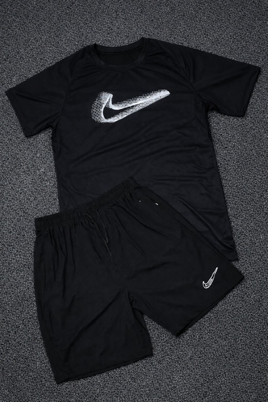 Conjunto Nike Negro Logo Grande, foto 1