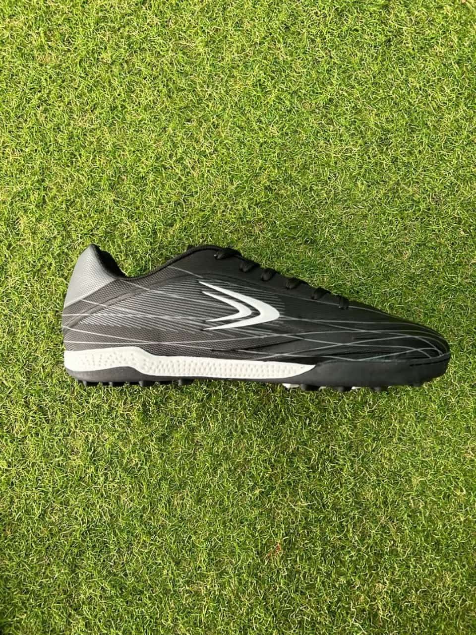Tenis Jugados Futbol Negras Total Logo Blanco
