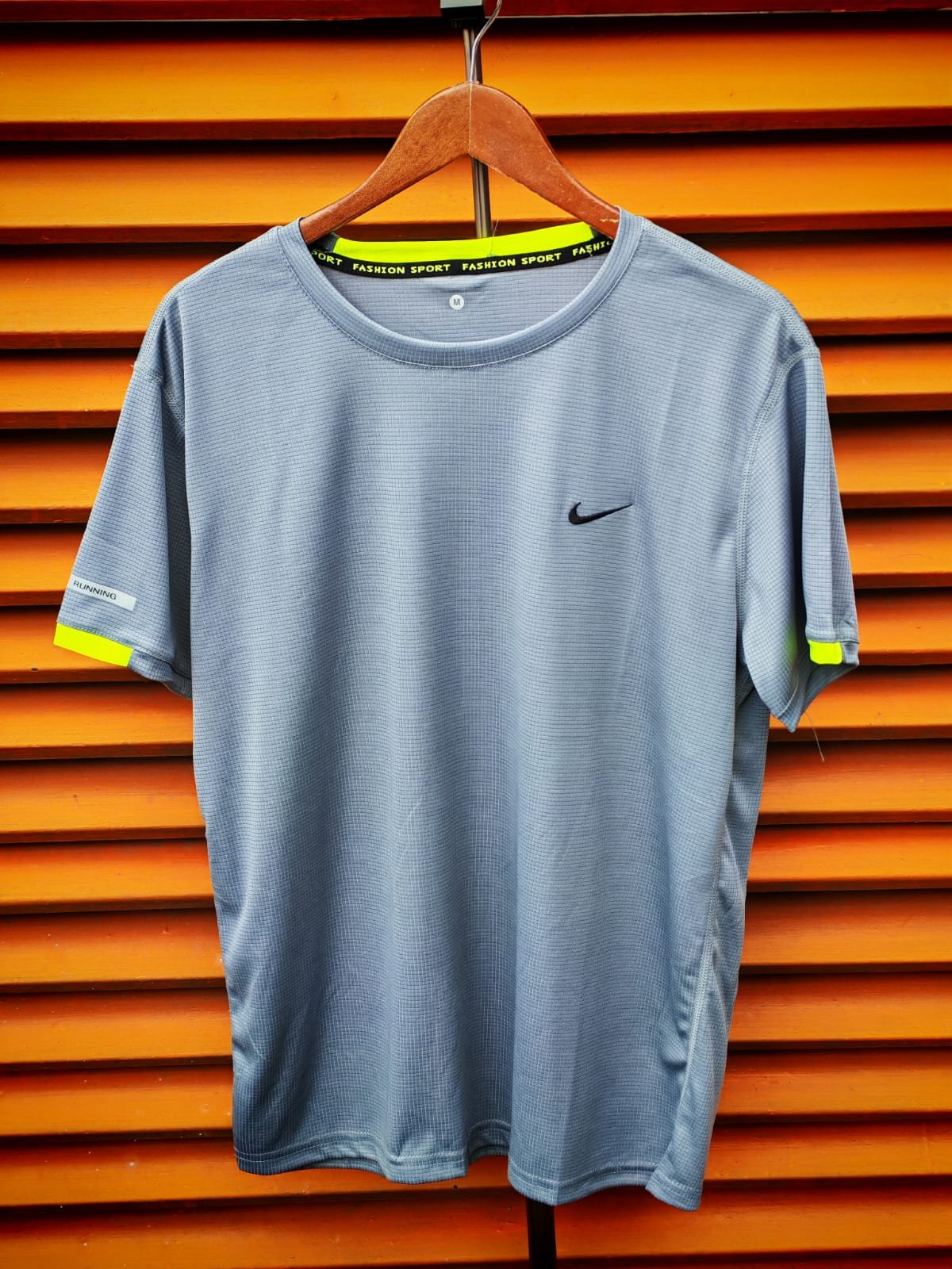 Camisa Tela Fria Gris manga Verde, foto 1